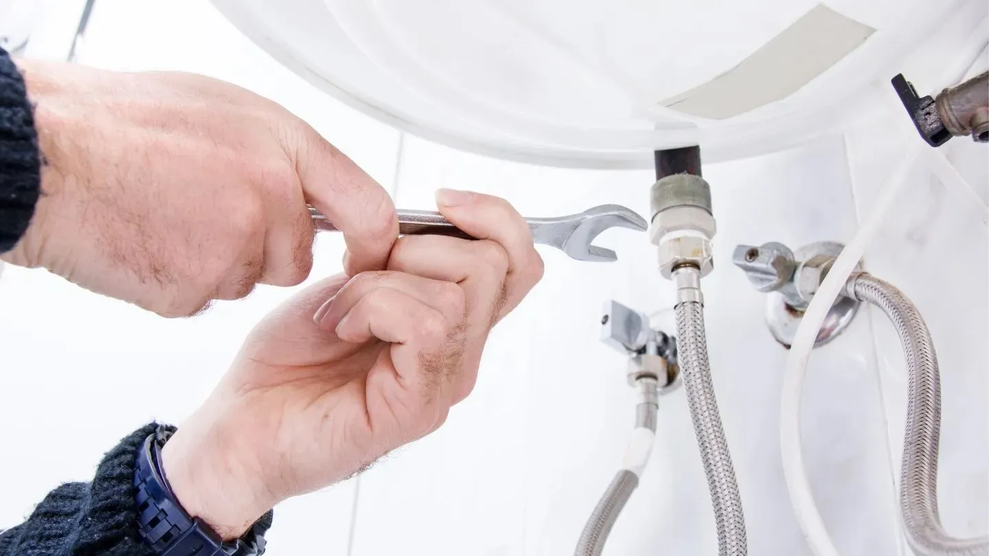 Can You Fix Plumbing Issues Yourself in Perth?